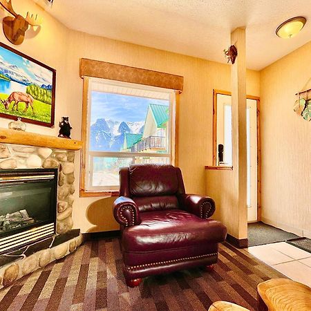Mountainview -Privatechalet Sleep7- 5Min To Dt Vacation Home Canmore Dış mekan fotoğraf